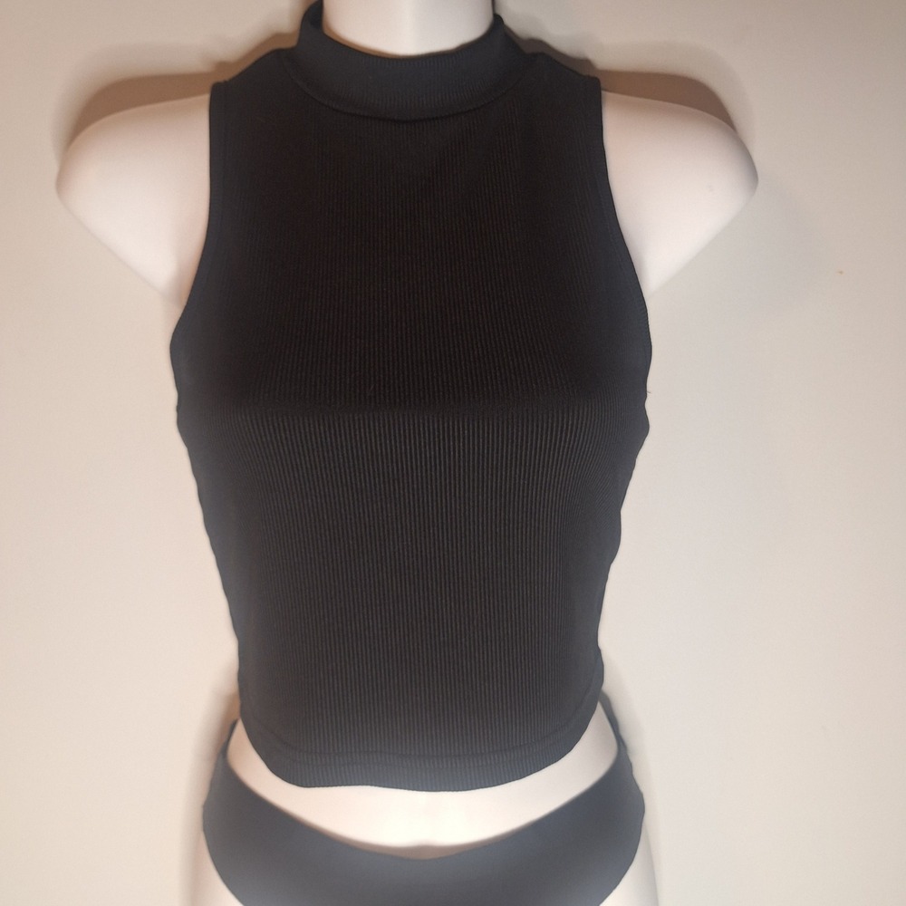 SHEIN Black Ribbed Mock Neck Sleeveless Crop Top Size Medium